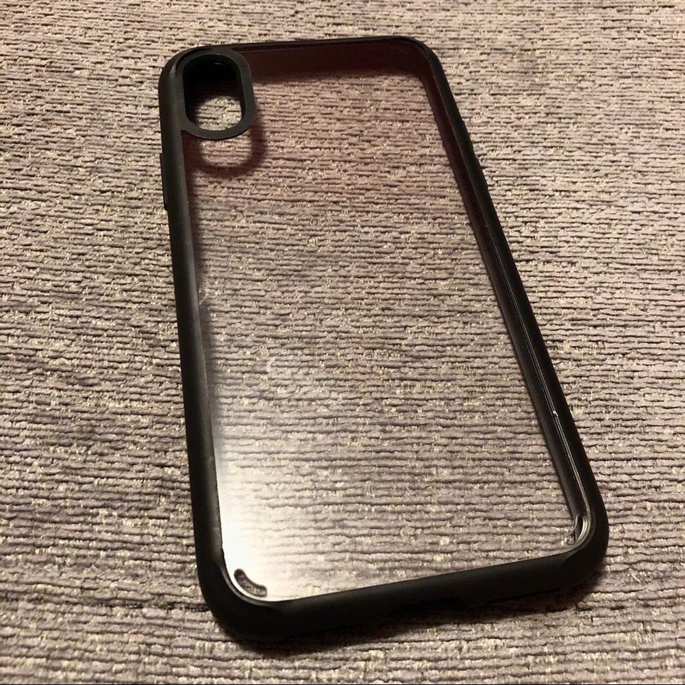 Spigen Clear iPhone X/XS Case w/ Black Border